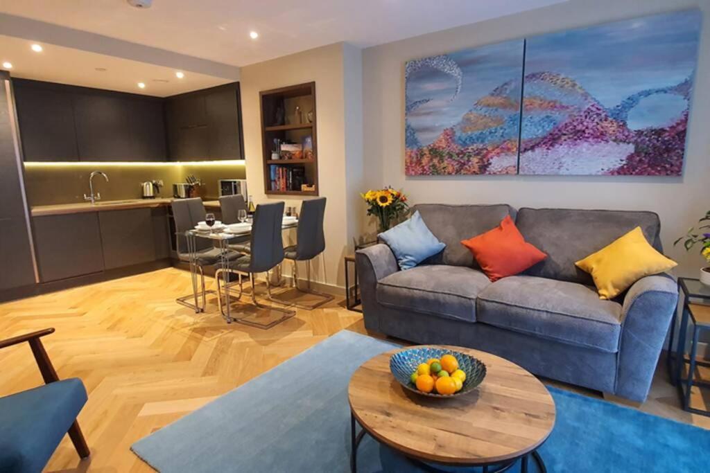 Luxury One Bedroom Apartment Within The City Walls York Exteriör bild